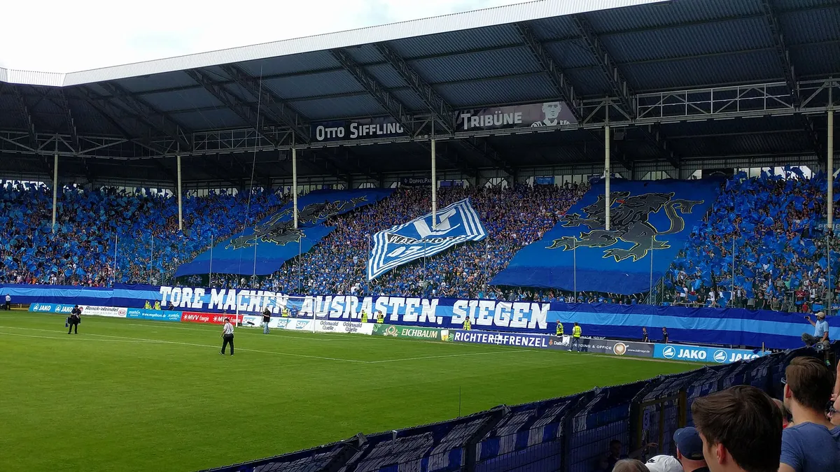 A stand at the Carl-Benz-Stadion of third-tier club SV Waldhof Mannheim (Symbolic image)