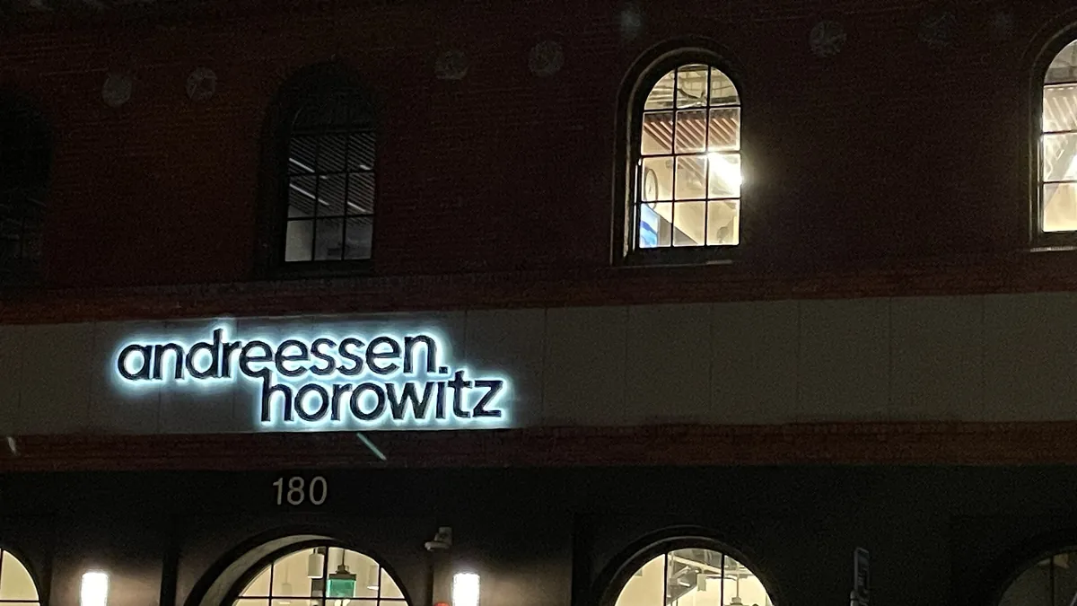 Büro des Investors Andreessen Horowitz in San Francisco bei Nacht (Symbolbild)