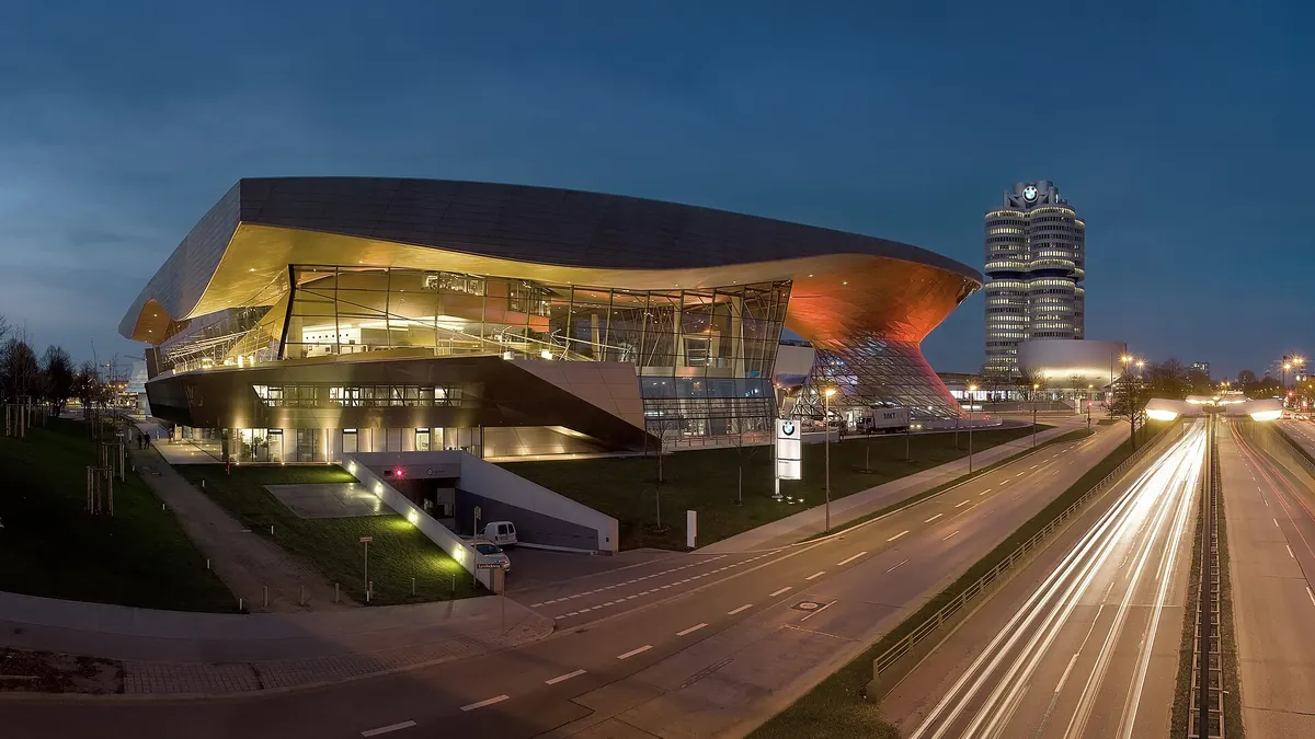 BMW Welt в Мюнхен (символна снимка, архив)