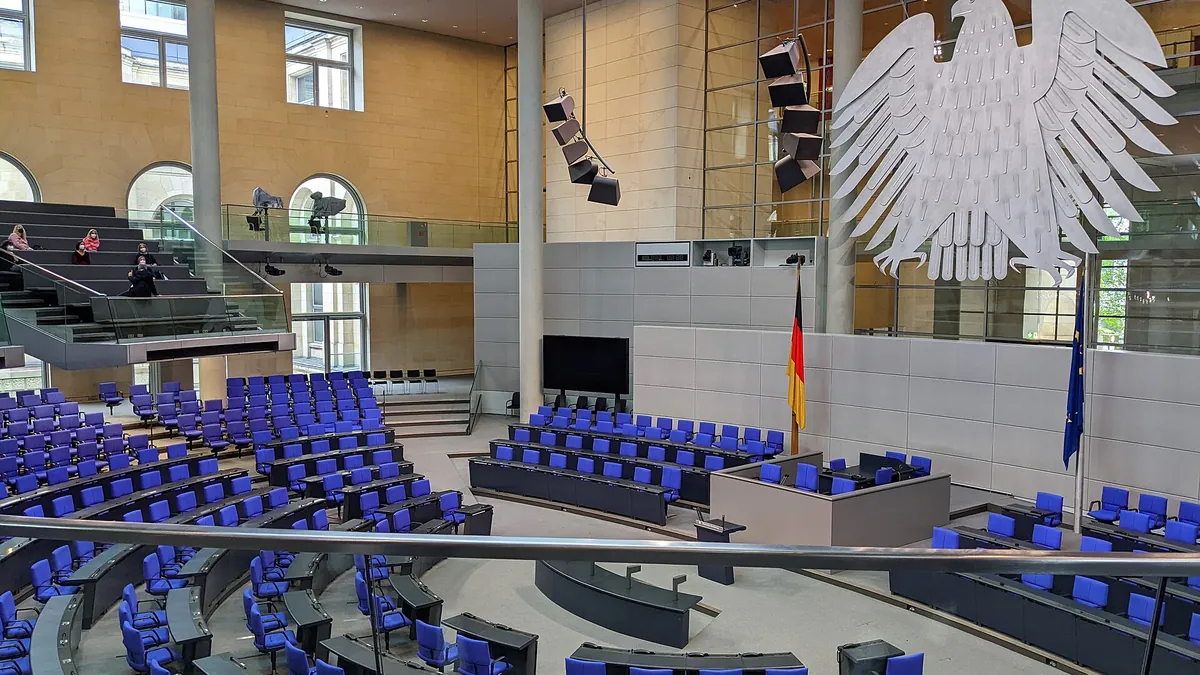 Plenary chamber of the Bundestag (archive image)