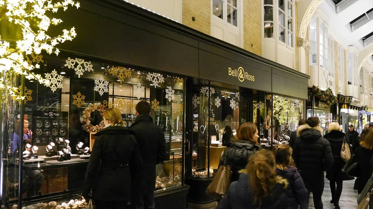 Бутик на Bell & Ross в Burlington Arcade в Лондон (символична снимка)