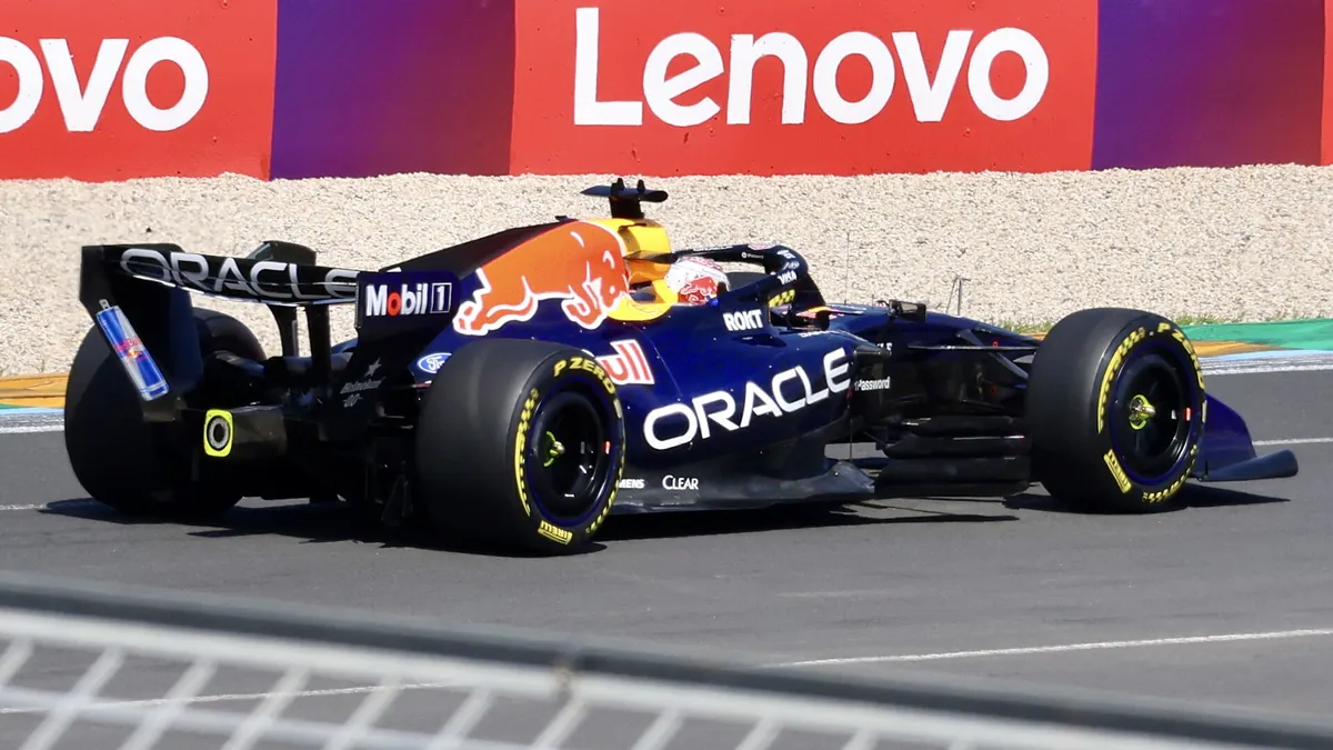 Макс Верстапен с Red Bull RB22 по време на тренировка за Гран при на Австралия 2026 (архивна снимка)