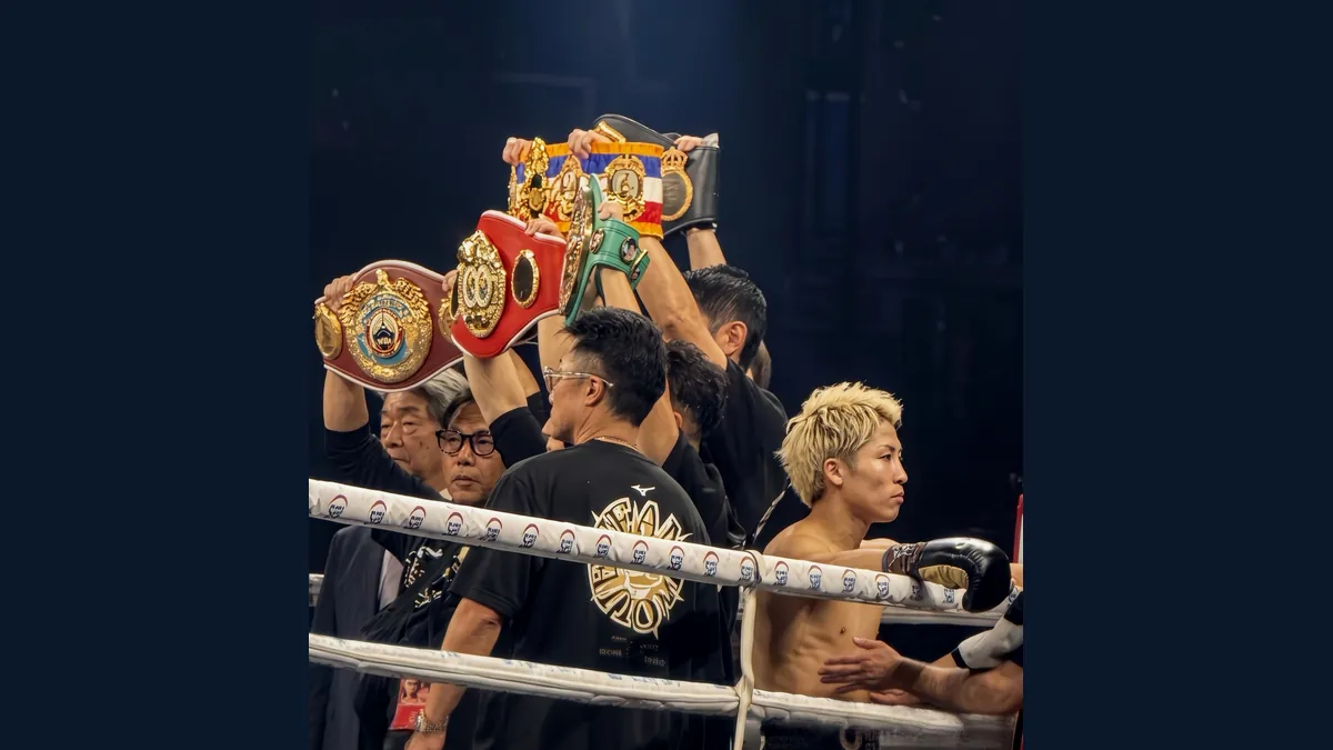 Das Team von Naoya Inoue im Ring vor dem Ringaufruf, Mai 2026 (Archivbild)