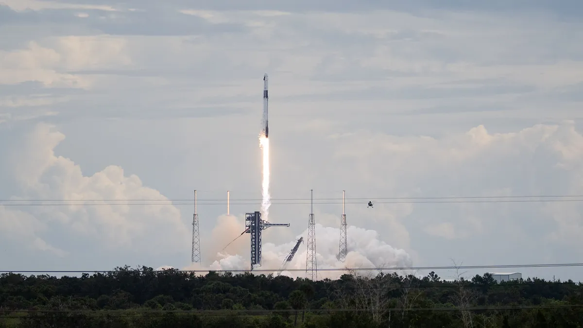 Start einer Falcon 9 in Cape Canaveral (Archivbild)