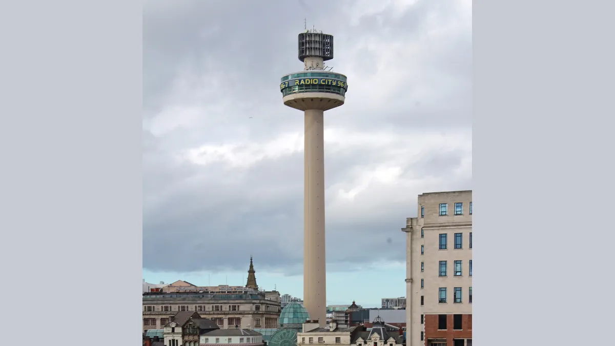 Symbolbild: Der Turm St Johns Beacon in Liverpool