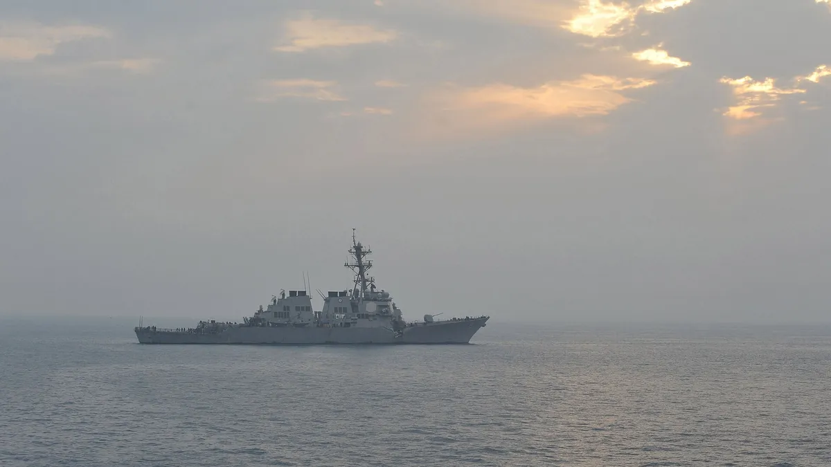 Архивна снимка (2012): Американският разрушител USS Porter в Персийския залив