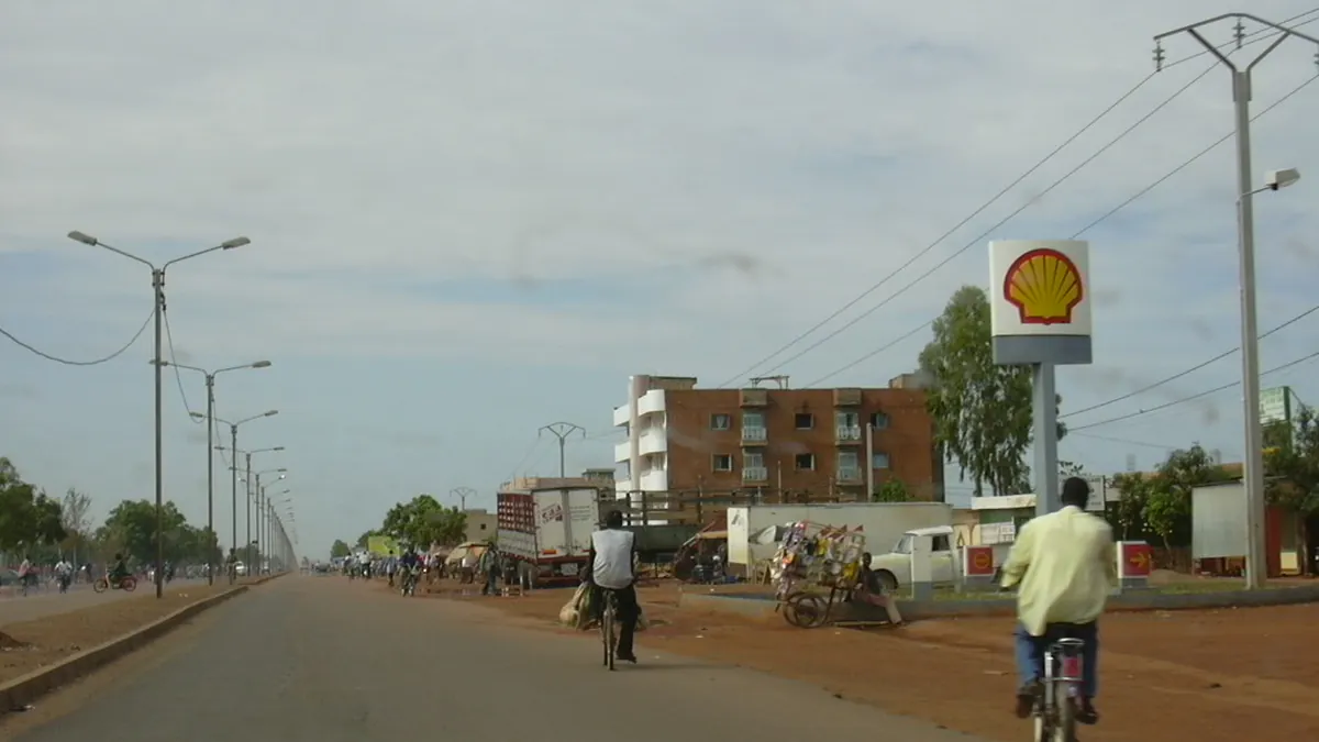 Archivbild: Straße in Ouagadougou, Burkina Faso, 2004