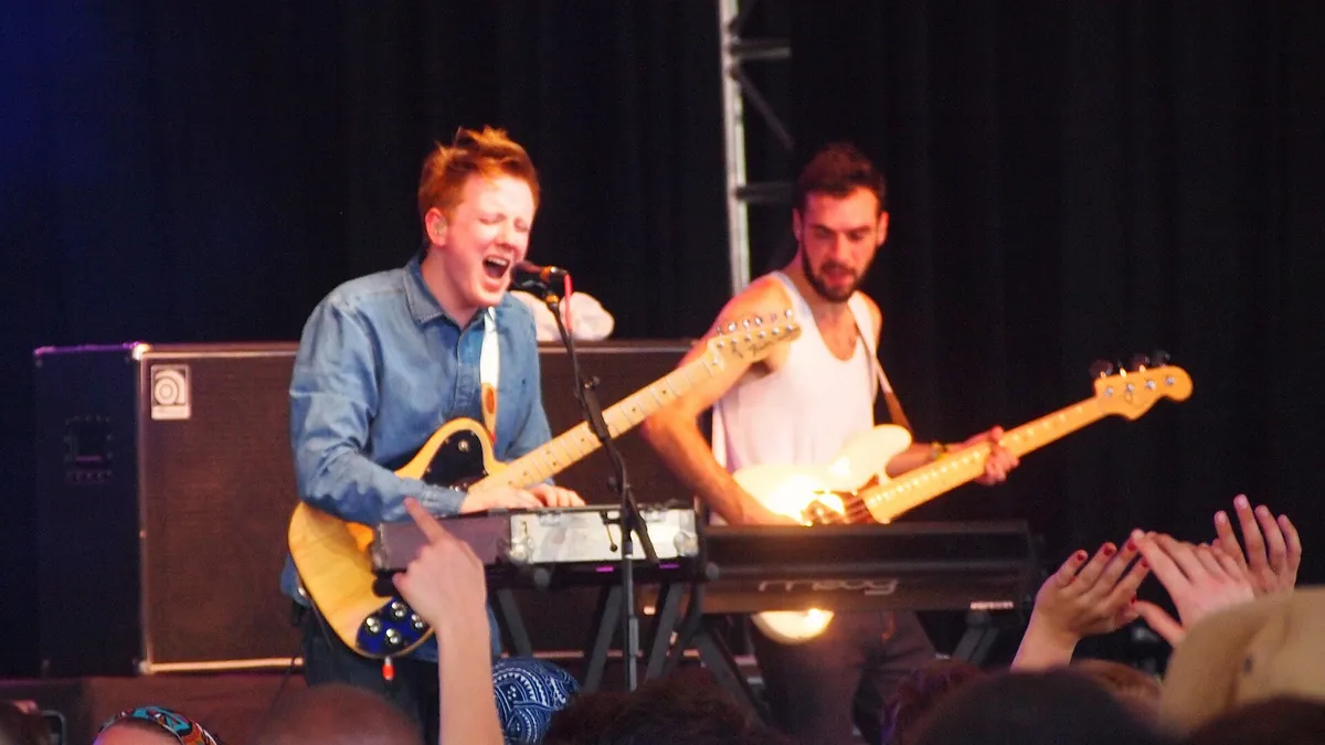 Архивна снимка: Two Door Cinema Club на фестивала Bonnaroo през 2012 г.