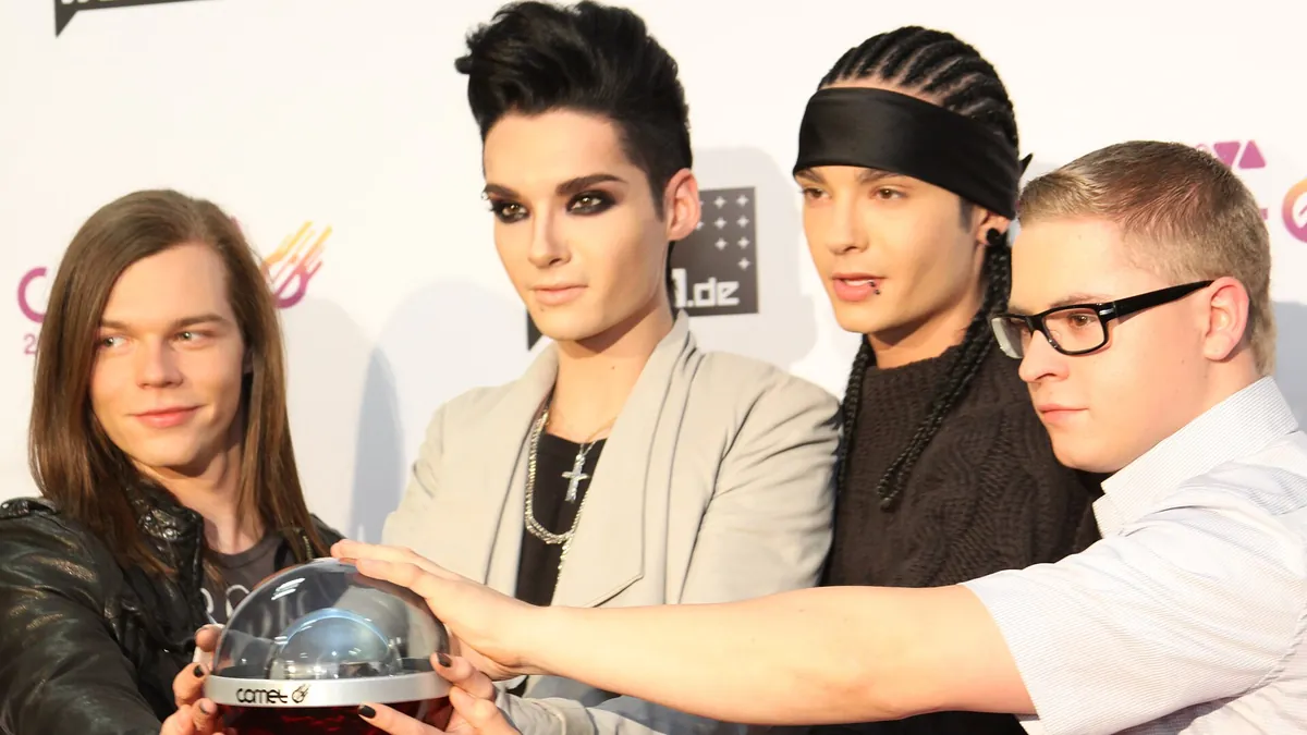 Archive photo: Tokio Hotel at the Comet awards in Oberhausen in 2010 – Georg Listing, Bill and Tom Kaulitz, Gustav Schäfer