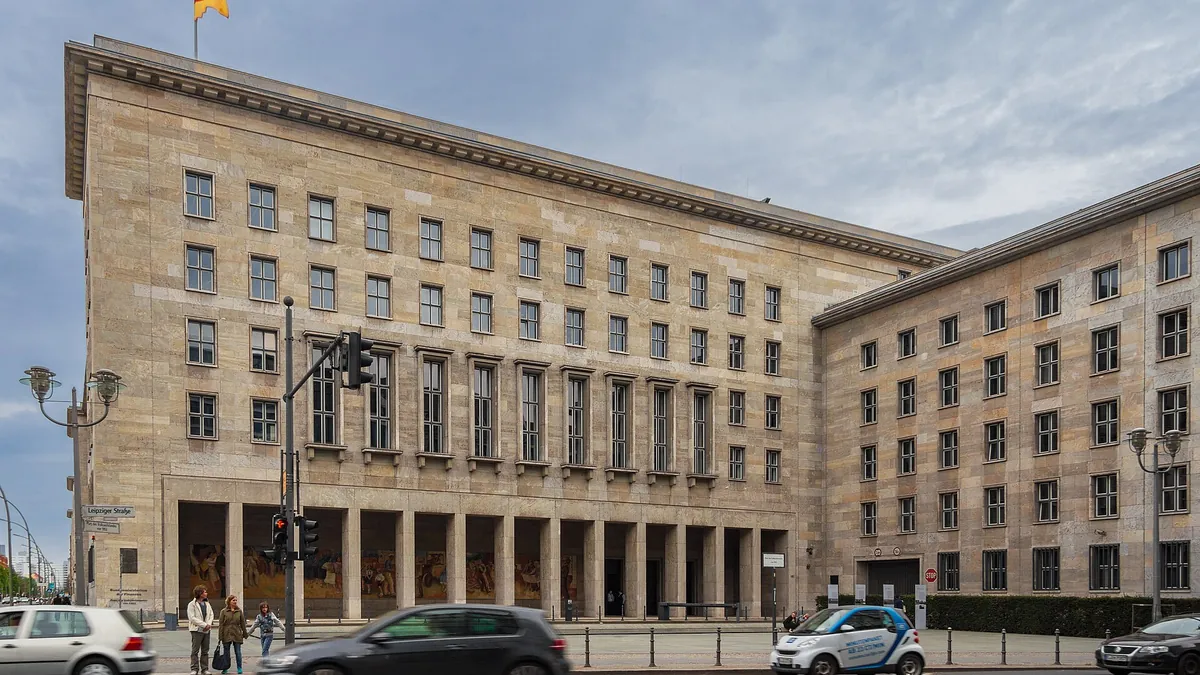 Symbolic image: Federal Ministry of Finance in Berlin, 2015