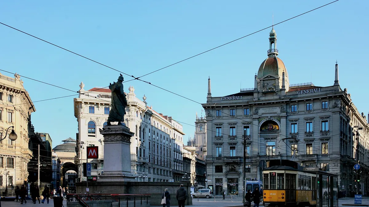 Symbolbild: Piazza Cordusio im Zentrum Mailands