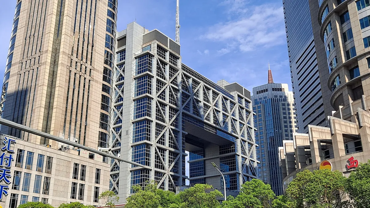 Archivbild: Gebäude der Shanghaier Börse, an der der STAR Market angesiedelt ist