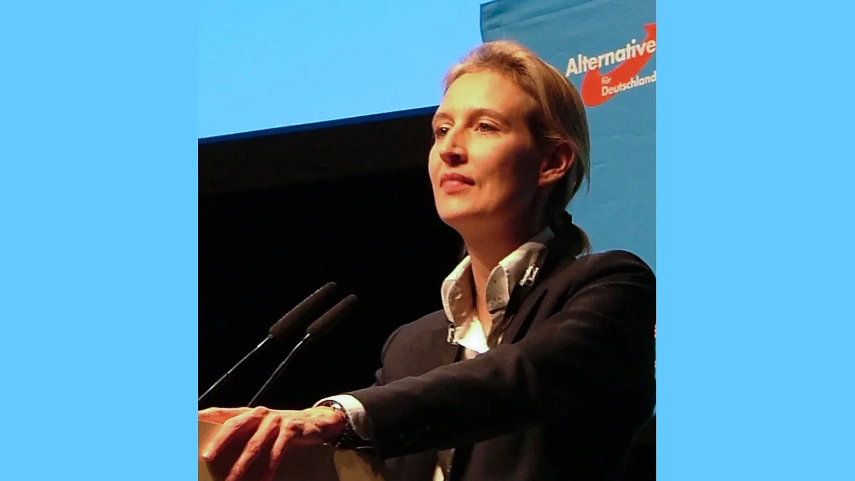 Архивна снимка: Алис Вайдел на конгрес на AfD в Кьолн, 2017 г.