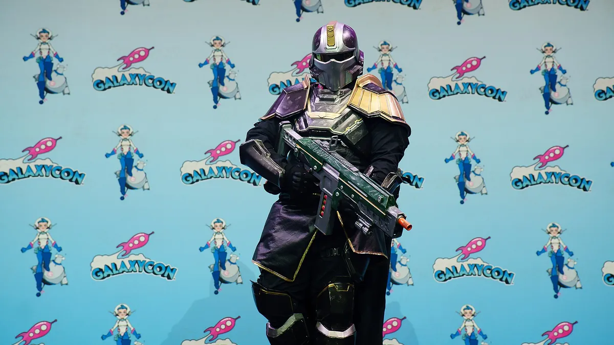 Symbolbild (Archiv): Cosplayer im „Helldivers“-Kostüm auf der GalaxyCon Raleigh 2024