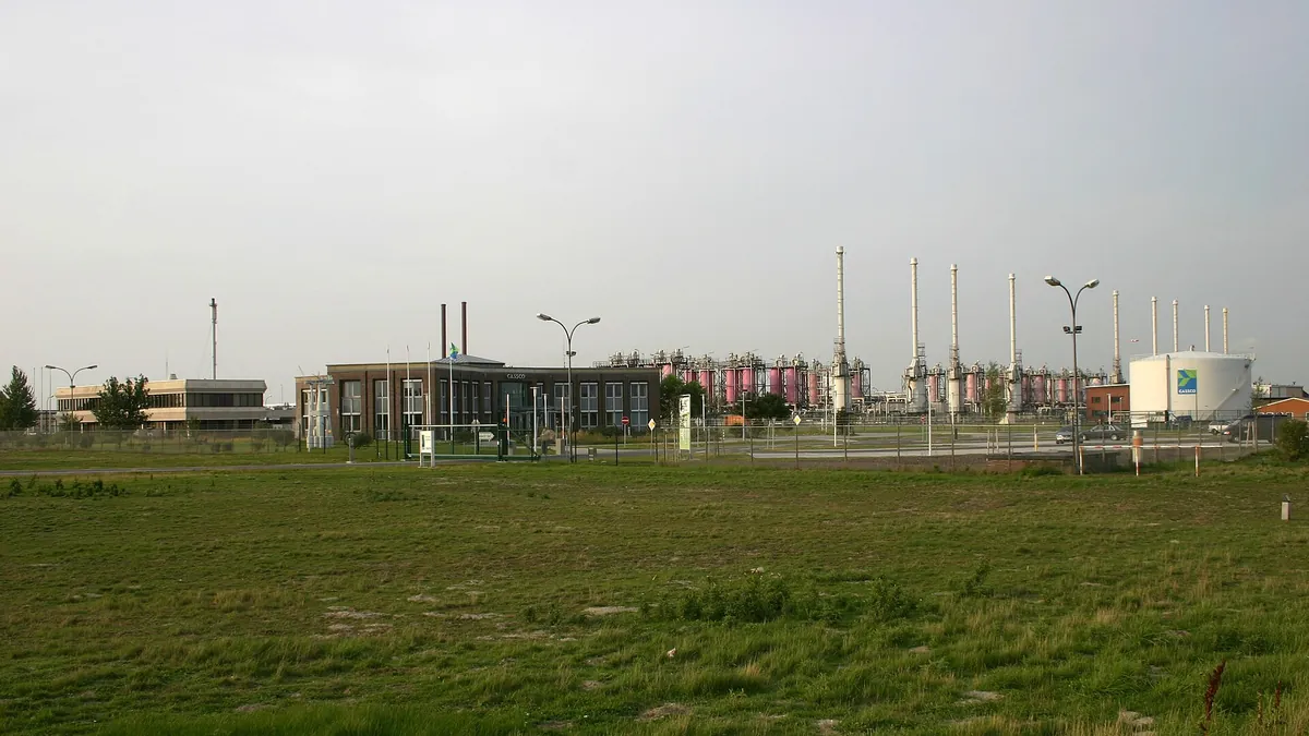 Символна снимка: газов терминал в Емден, Германия