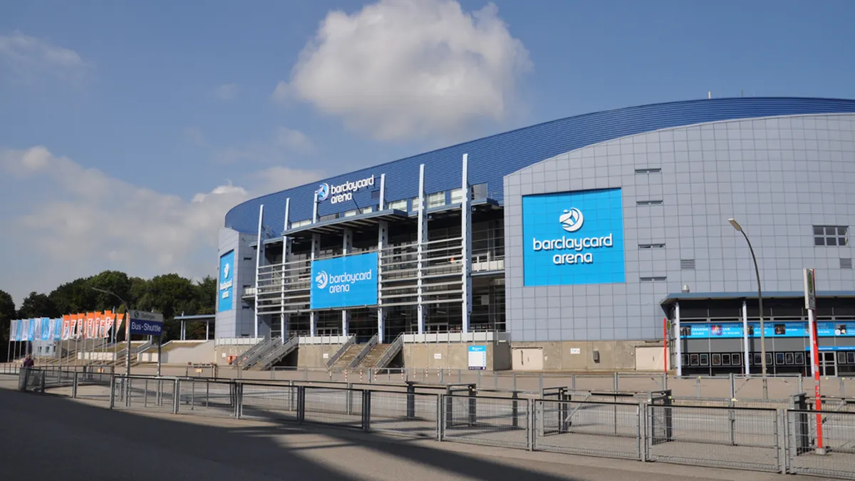 Арената в хамбургския Фолкспарк, днес Barclays Arena, отвън (архивна снимка)