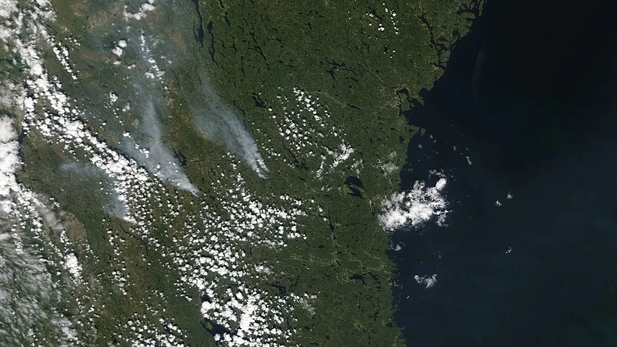 Symbolbild: Satellitenaufnahme von Waldbränden in Schweden während Hitze und Dürre im Juli 2018