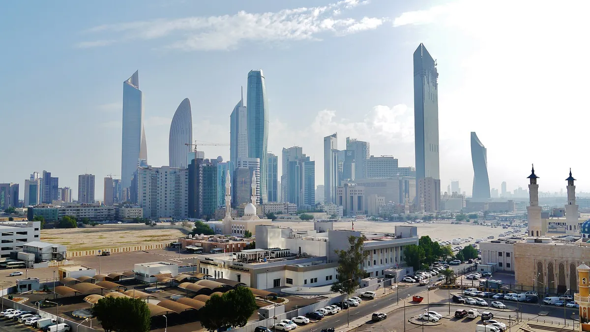 Symbolbild: Blick auf die Skyline von Kuwait-Stadt