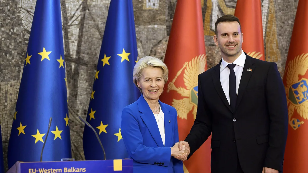 Архивна снимка: Урсула фон дер Лайен и Милойко Спаич в Черна гора, 2024 г.