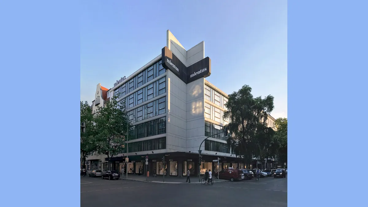 Архивна снимка: сградата на Mientus на Wilmersdorfer Straße в Берлин-Шарлотенбург (2019)