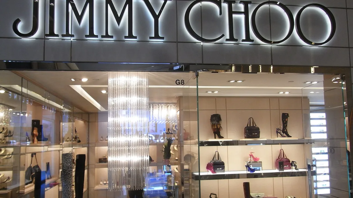 Снимка за илюстрация: магазин на Jimmy Choo в Хонконг