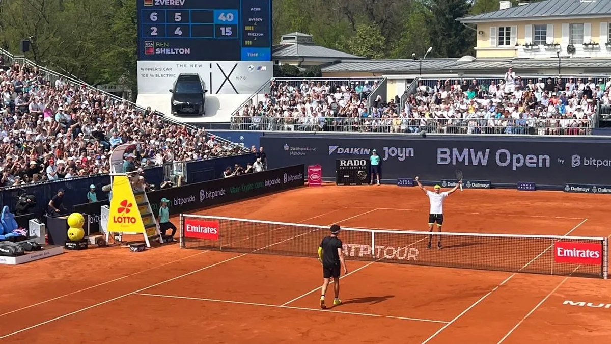 Финалът на сингъл на BMW Open 2025 в Мюнхен между Александър Зверев и Бен Шелтън (архивна снимка)